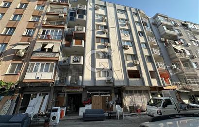 İzmir Yeşilyurt Vatan Mahallesinde Hastane Yakını Satılık Fırsat Daire