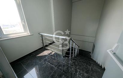 ÜMRANİYEDE MUHTEŞEM KONUMDA KDV AVANTAJLI 4.575 M2 KİRALIK PLAZA