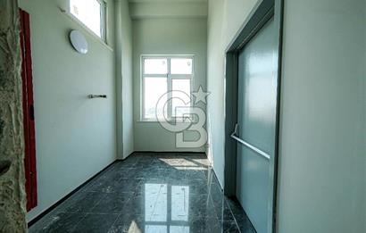 ÜMRANİYEDE MUHTEŞEM KONUMDA KDV AVANTAJLI 4.575 M2 KİRALIK PLAZA