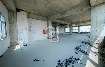 ÜMRANİYEDE MUHTEŞEM KONUMDA KDV AVANTAJLI 4.575 M2 KİRALIK PLAZA