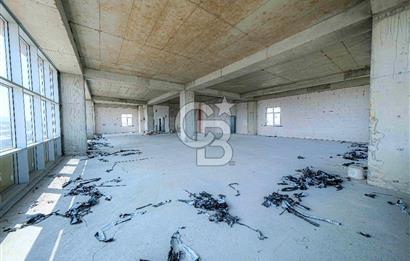 ÜMRANİYEDE MUHTEŞEM KONUMDA KDV AVANTAJLI 4.575 M2 KİRALIK PLAZA