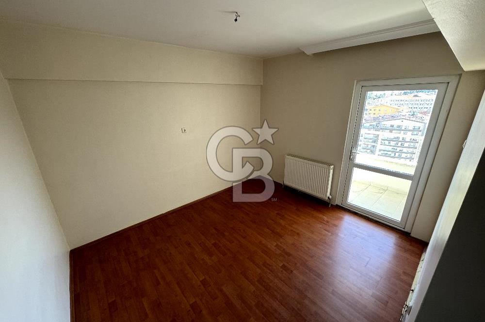 ÖN CEPHE SİTE İÇERİSİNDE GENİŞ 3+1 SATILIK DAİRE