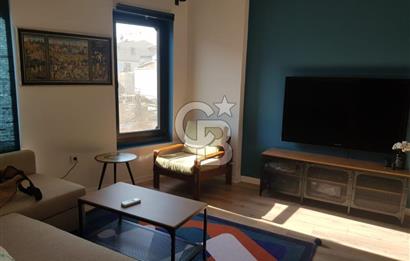 URLA SANAT SOKAĞI GİRİŞİNDE MÜKEMMEL KONUMDA SATILIK 1+1 TAŞ EV