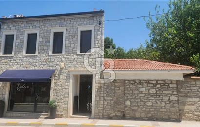 URLA SANAT SOKAĞI GİRİŞİNDE MÜKEMMEL KONUMDA SATILIK 1+1 TAŞ EV