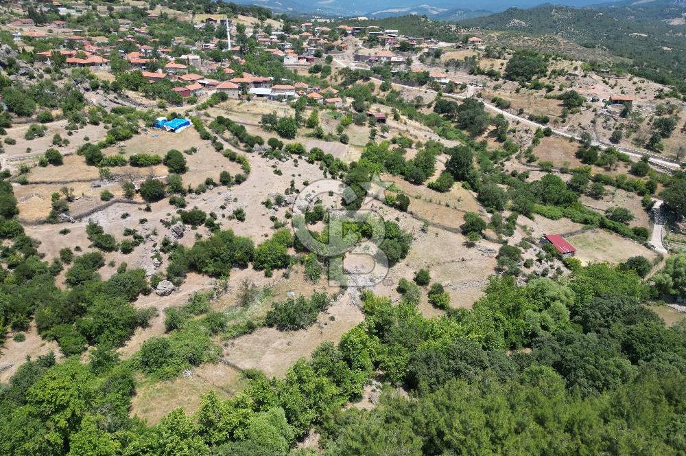 Ayvacık Küçükhusun’da İmara 30 Metre Mesafede 812 m² Müstakil Yatırımlık Tarla!
