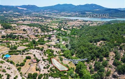 Ayvacık Küçükhusun’da İmara 30 Metre Mesafede 812 m² Müstakil Yatırımlık Tarla!