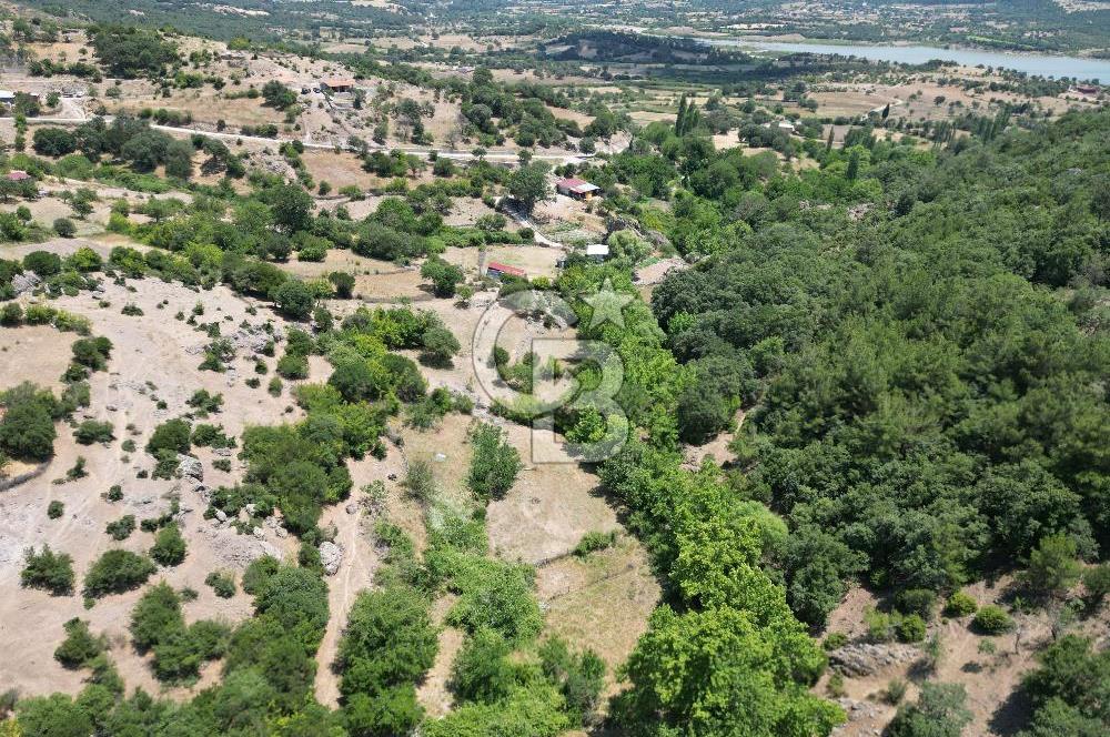 Ayvacık Küçükhusun’da İmara 30 Metre Mesafede 812 m² Müstakil Yatırımlık Tarla!