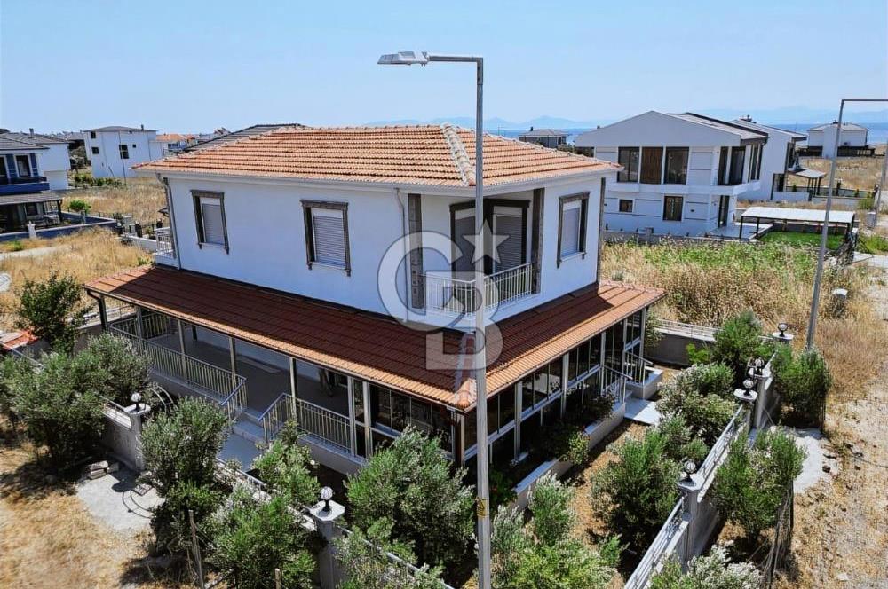 Altınova Tam Müstakil 4+1 Denize 300 Metre
