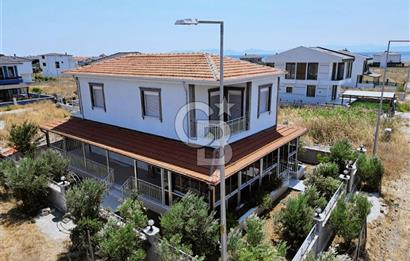 Altınova Tam Müstakil 4+1 Denize 300 Metre
