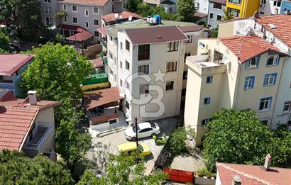 Satılık Emirgan koruya yakın müstakil 4 katlı site içerisinde
