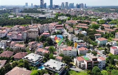 Satılık Emirgan koruya yakın müstakil 4 katlı site içerisinde