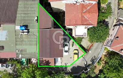 Satılık Emirgan koruya yakın müstakil 4 katlı site içerisinde