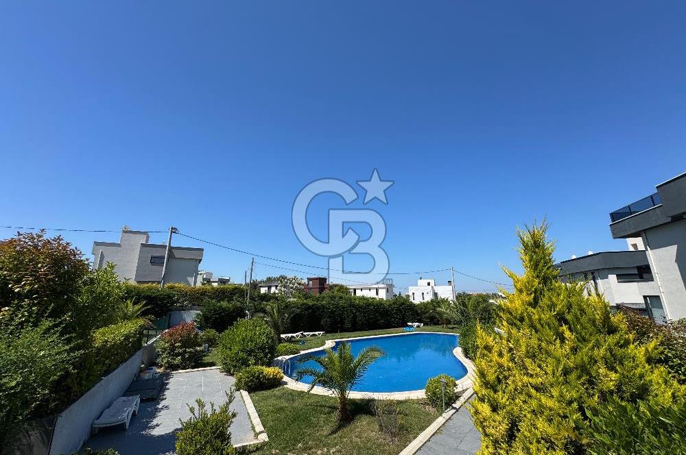 ÇANAKKALE GÜZELYALIDA HAVUZLU SİTEDE LÜKS 4+1 SATILIK VİLLA