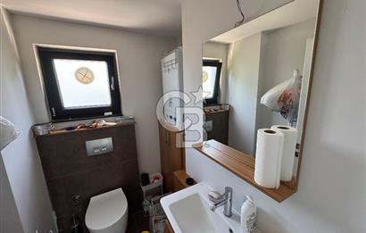 ÇANAKKALE GÜZELYALIDA HAVUZLU SİTEDE LÜKS 4+1 SATILIK VİLLA