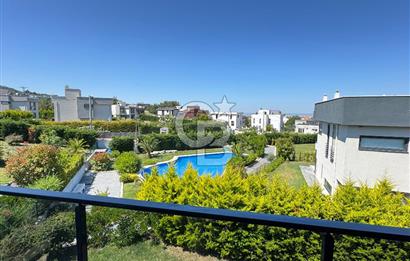 ÇANAKKALE GÜZELYALIDA HAVUZLU SİTEDE LÜKS 4+1 SATILIK VİLLA