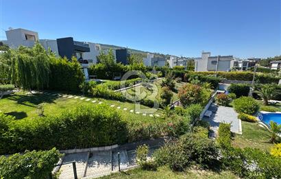 ÇANAKKALE GÜZELYALIDA HAVUZLU SİTEDE LÜKS 4+1 SATILIK VİLLA