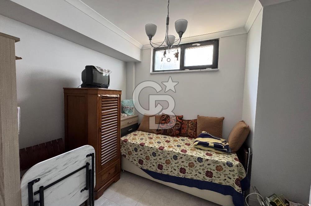 ÇANAKKALE GÜZELYALIDA HAVUZLU SİTEDE LÜKS 4+1 SATILIK VİLLA