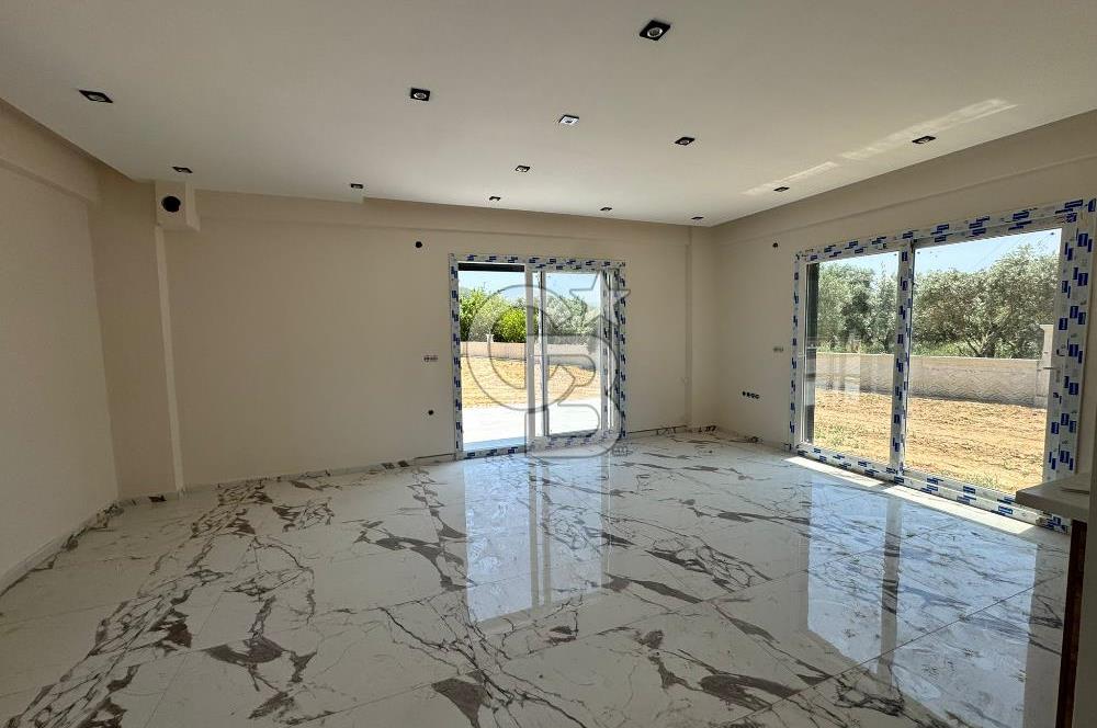 Seferihisar Kavakdere' de Doğa ile İç İçe Site İçinde Satılık Villa