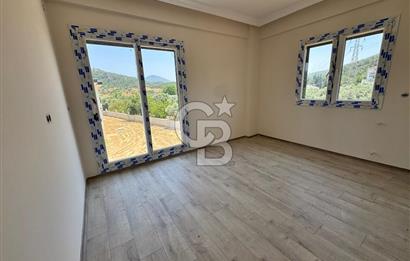 Seferihisar Kavakdere' de Doğa ile İç İçe Site İçinde Satılık Villa
