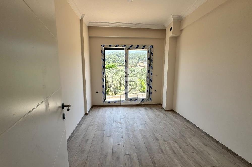 Seferihisar Kavakdere' de Doğa ile İç İçe Site İçinde Satılık Villa