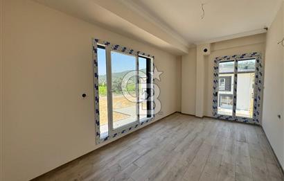 Seferihisar Kavakdere' de Doğa ile İç İçe Site İçinde Satılık Villa