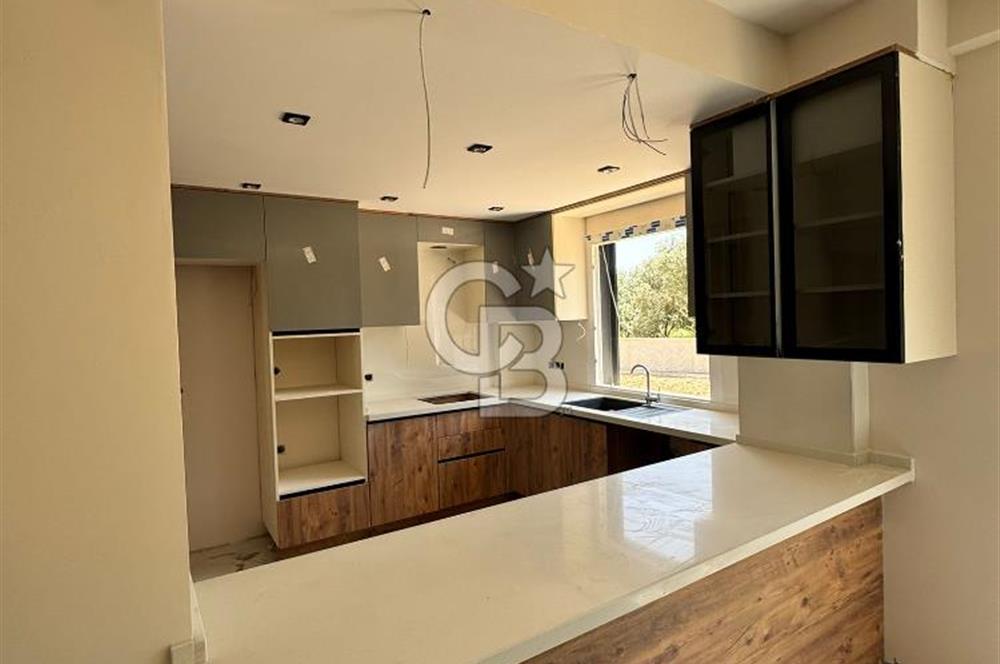 Seferihisar Kavakdere' de Doğa ile İç İçe Site İçinde Satılık Villa
