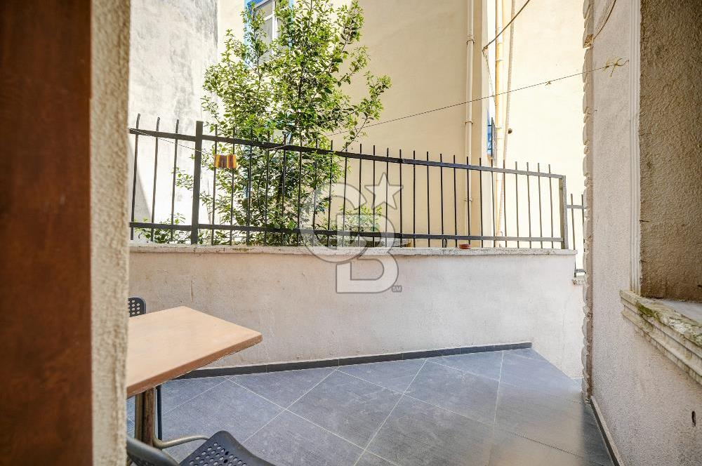 Kiralık müstakil bina Emirgan koruya yakın site içinde 4 katlı