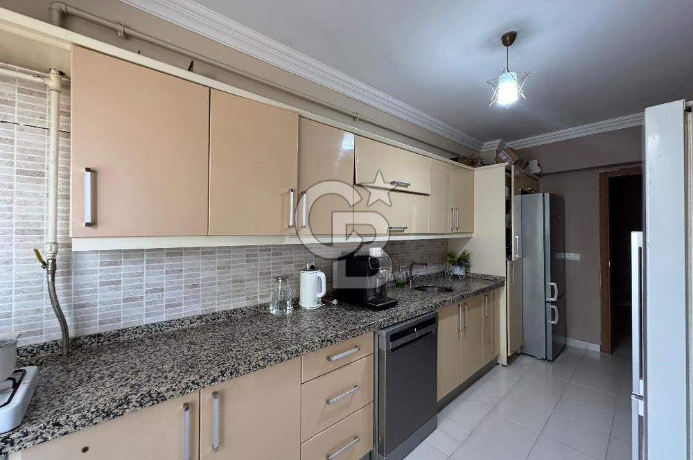YALOVA MERKEZİ KONUMDA 1. ARA KAT 2 KATLI BİNADA 3+1 GENİŞ DAİRE