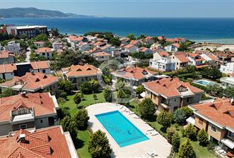 ÇANAKKALE GÜZELYALI ERGUVAN SİTESİ MÜSTAKİL VİLLA