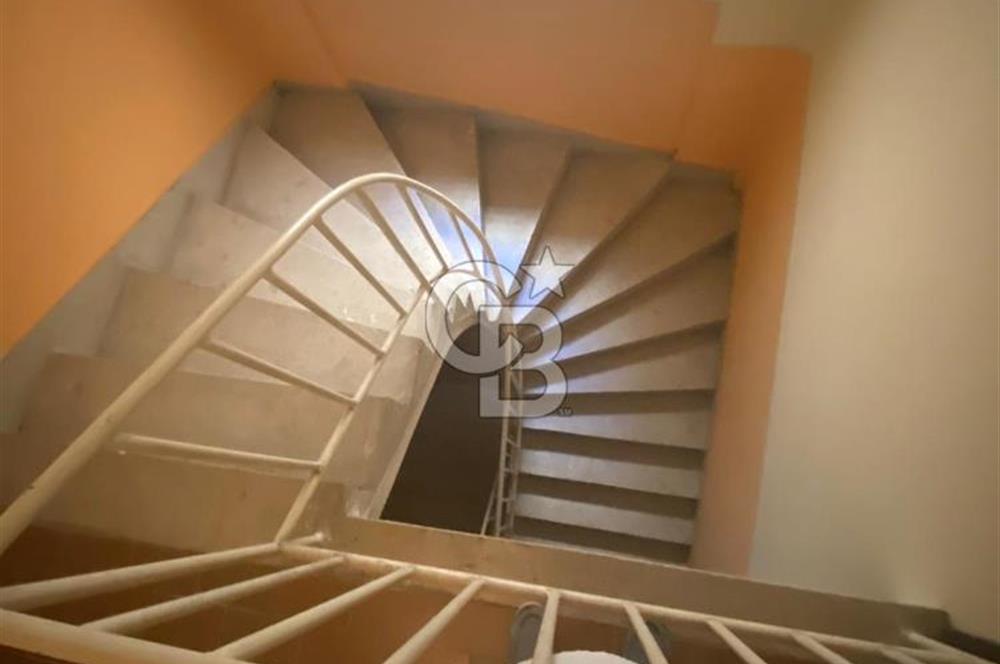 AKÇAY KORDON ARKASI DENİZ MANZARALI TERASLI SATILIK 2+1 DAİRE