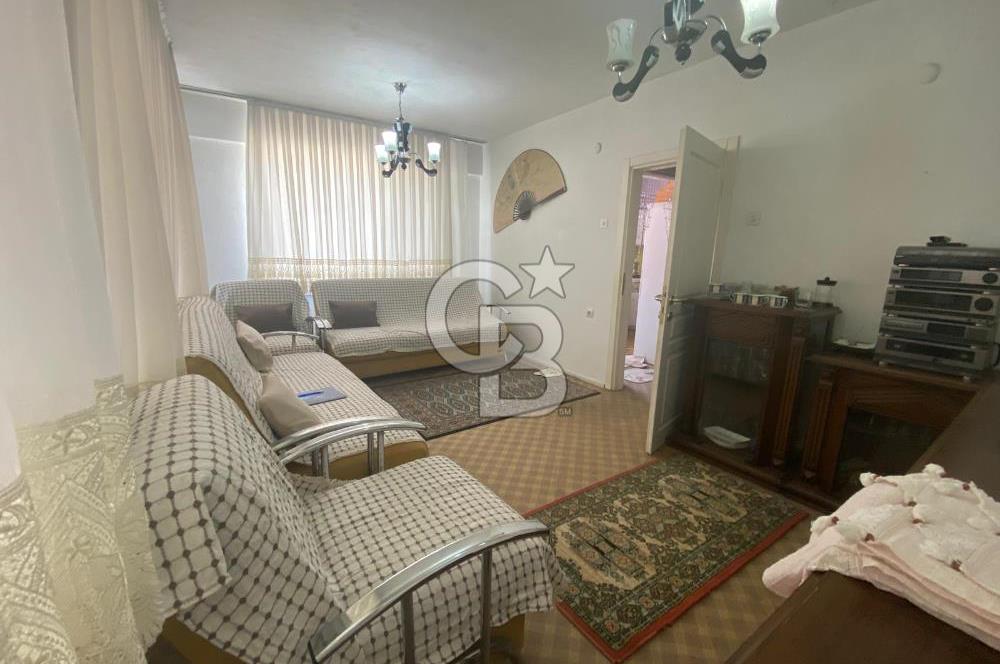 AKÇAY KORDON ARKASI DENİZ MANZARALI TERASLI SATILIK 2+1 DAİRE