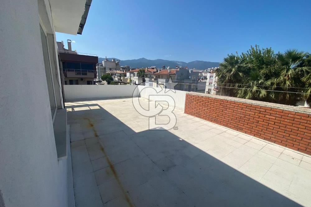 AKÇAY KORDON ARKASI DENİZ MANZARALI TERASLI SATILIK 2+1 DAİRE