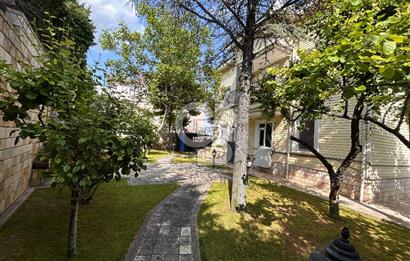 CB ERVA DAN MOGAN GÖLÜ MANZARALI KAPALI HAVUZLU SATILIK VİLLA