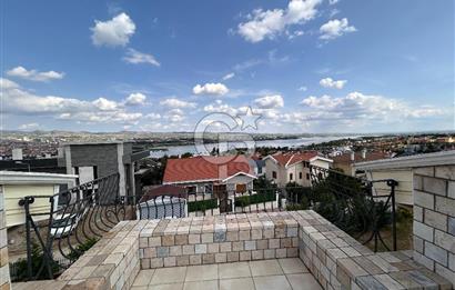 CB ERVA DAN MOGAN GÖLÜ MANZARALI KAPALI HAVUZLU SATILIK VİLLA