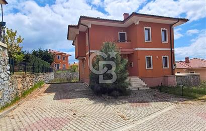RİVA'DA KİRALIK MÜSTAKİL VİLLA HAVUZLU SİTE İÇİNDE 