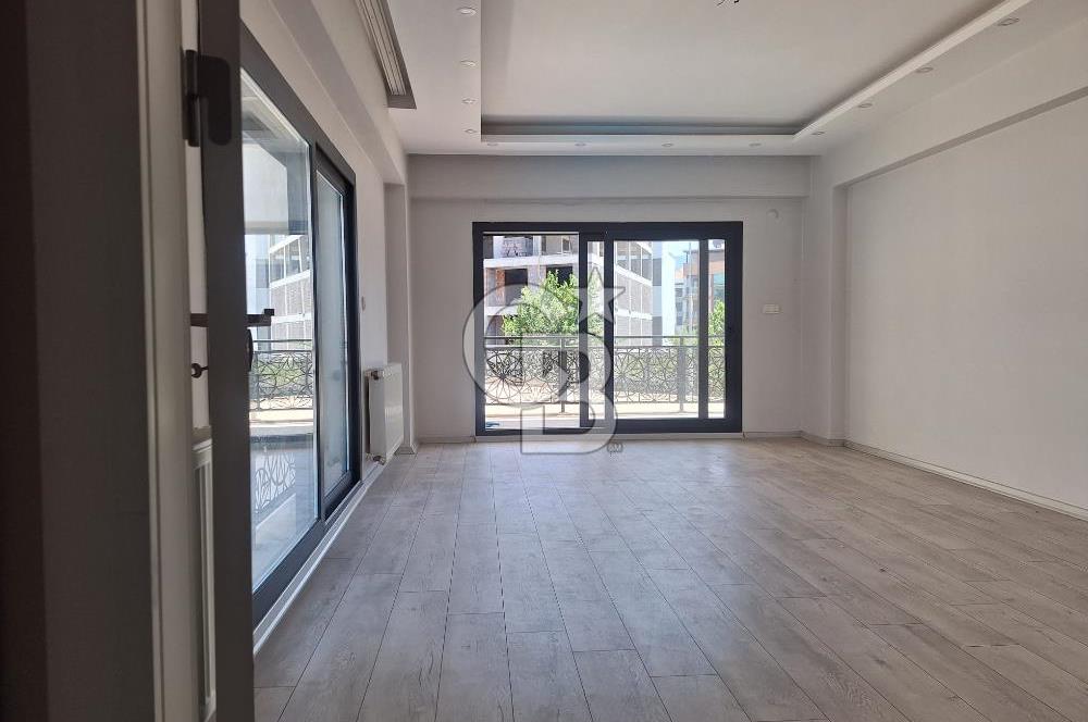 Menemen Ulukent de havuzlu 3+1  daire