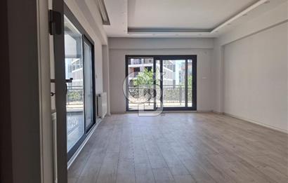 Menemen Ulukent de havuzlu 3+1  daire