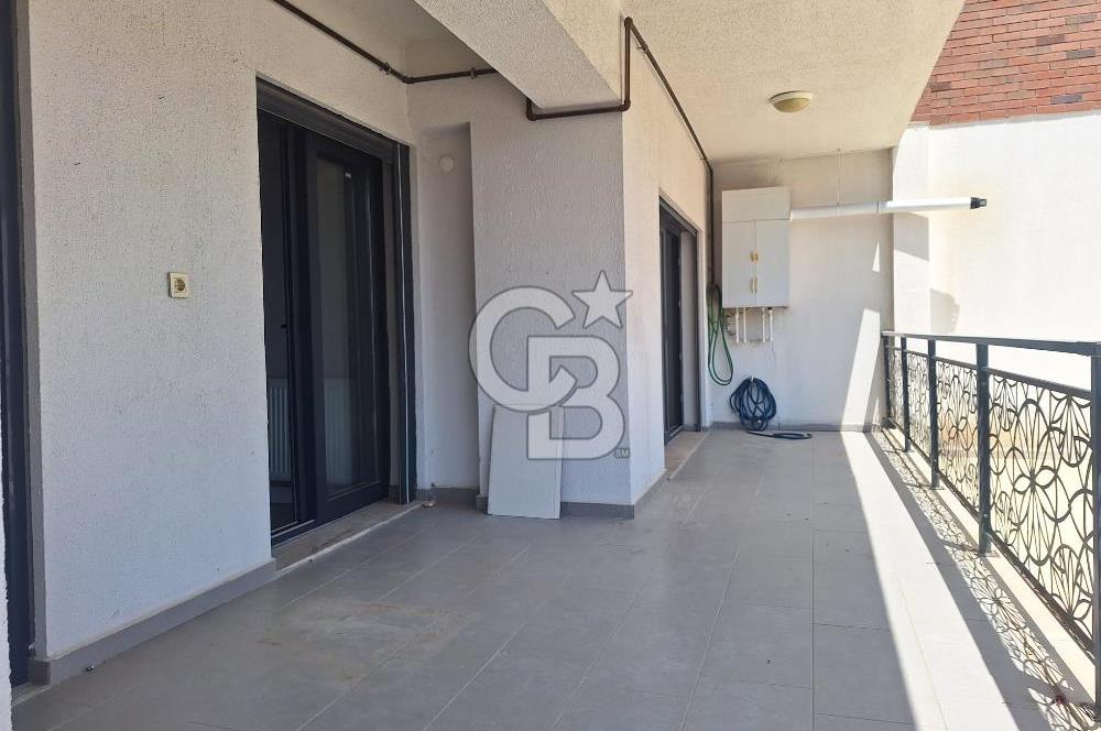 Menemen Ulukent de havuzlu 3+1  daire