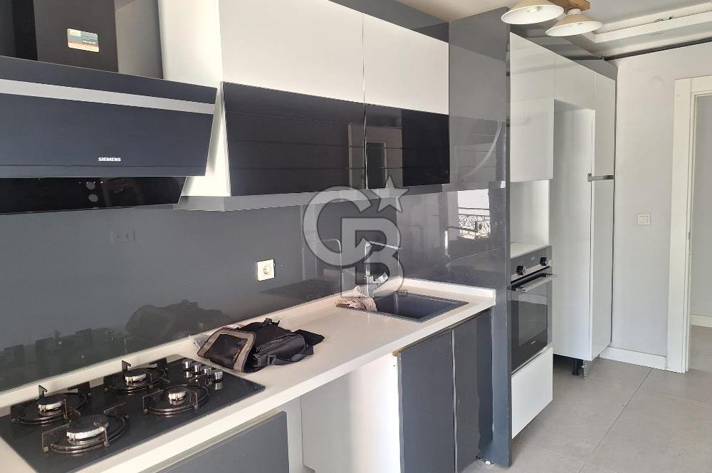 Menemen Ulukent de havuzlu 3+1  daire