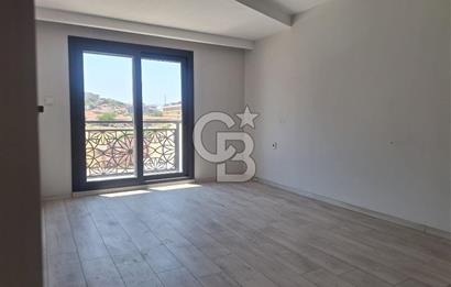 Menemen Ulukent de havuzlu 3+1  daire