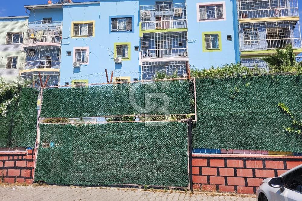 Menemen Komple Satılık Bina ve Ticari Arsa