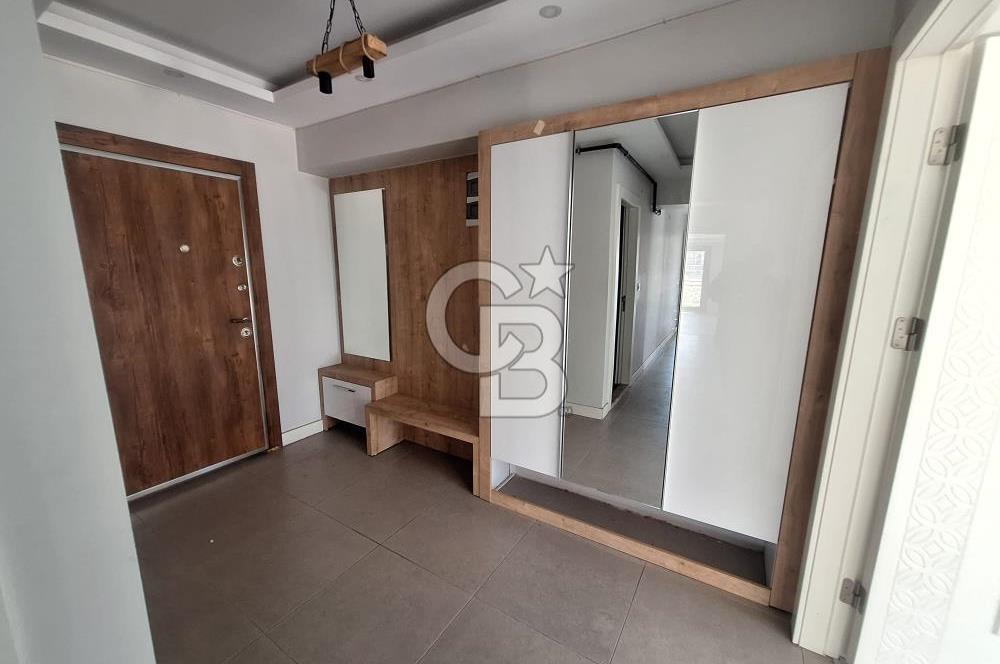 Menemen Ulukent de havuzlu 3+1  daire