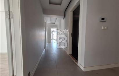 Menemen Ulukent de havuzlu 3+1  daire