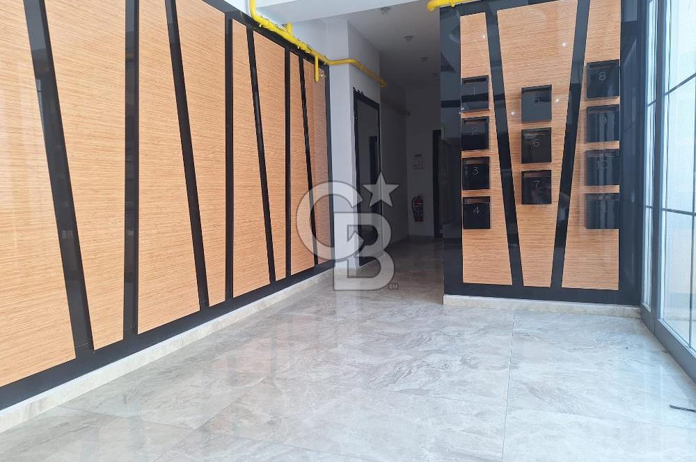 Menemen Ulukent de havuzlu 3+1  daire