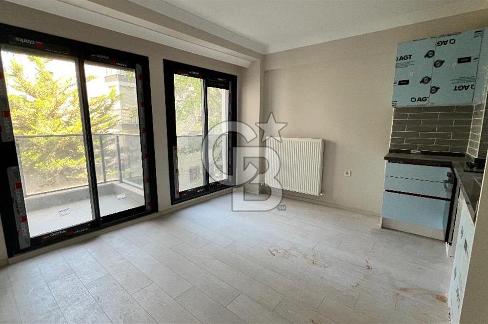 Bostanlı Sahile 50 Metre 2+1 Ara Kat Satılık Sıfır Daire
