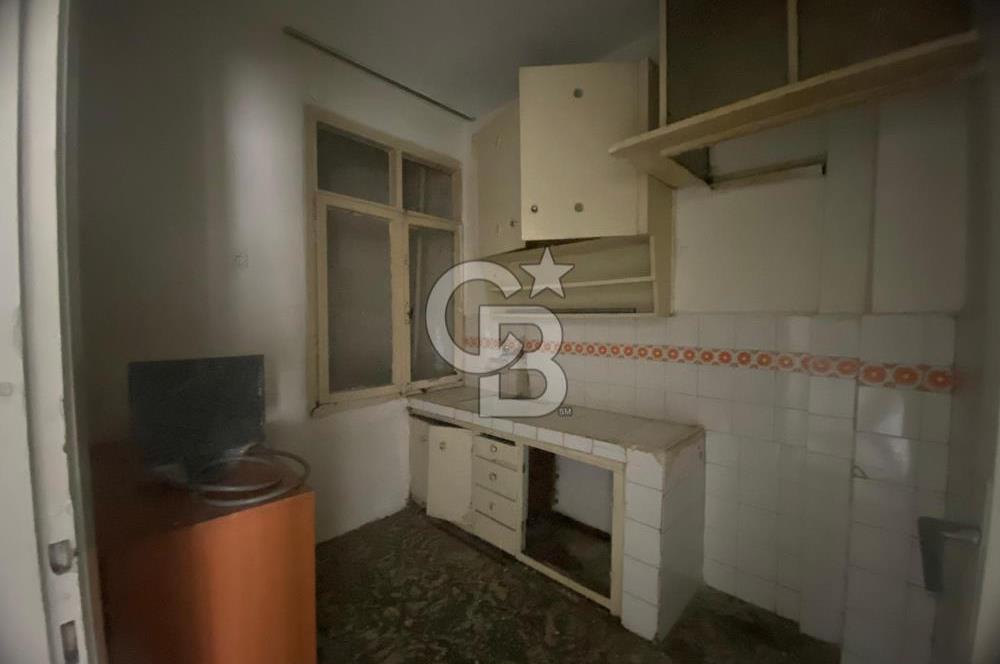KONAK GÜRÇEŞMEDE YATIRIMLIK SATILIK KOMPLE BİNA