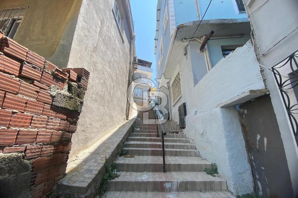 KONAK GÜRÇEŞMEDE YATIRIMLIK SATILIK KOMPLE BİNA