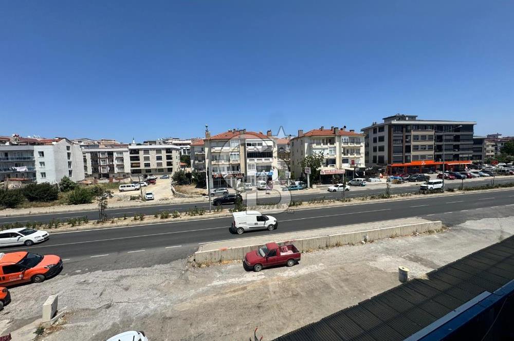 Camikebir Mahallesi Anayol Cepheli Satılık 3+1 Daire