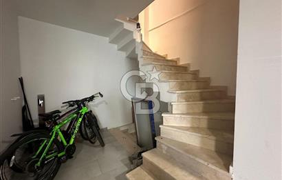 ÇEKMEKÖY-ÇAVUŞBAŞI CD-TABELA DEĞERİ YÜKSEK/600 M2-4 KATLI DÜKKAN