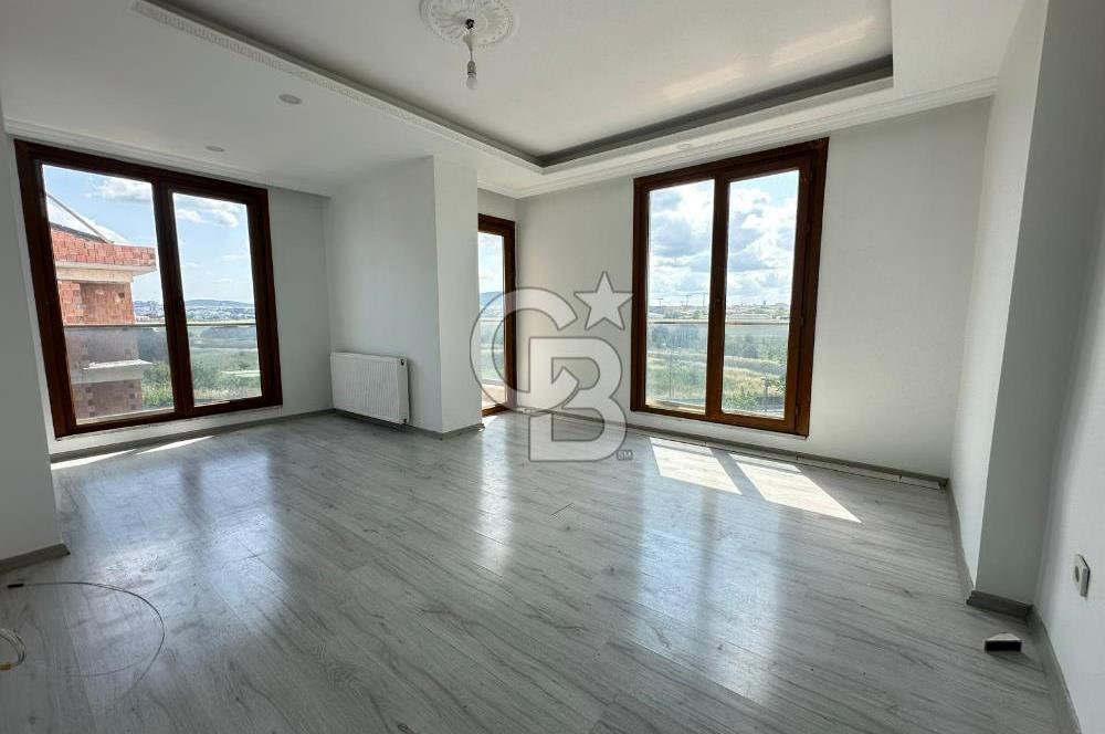 SANCAKTEPE ABDURRAHMANGAZİ DE 2+1 ÖNÜ KAPANMAZ DUBLEKS DAİRE